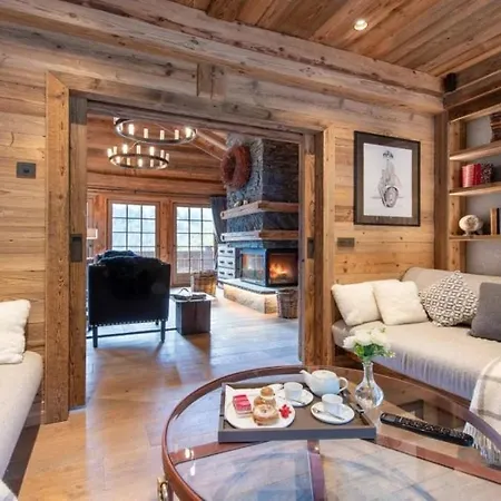 Le Domaine Chic Apartment